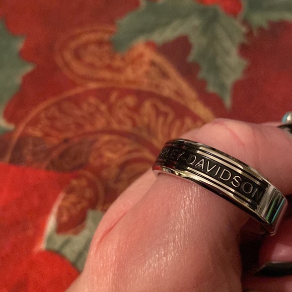 L- HD Mens Rings - Picture 3 of 6